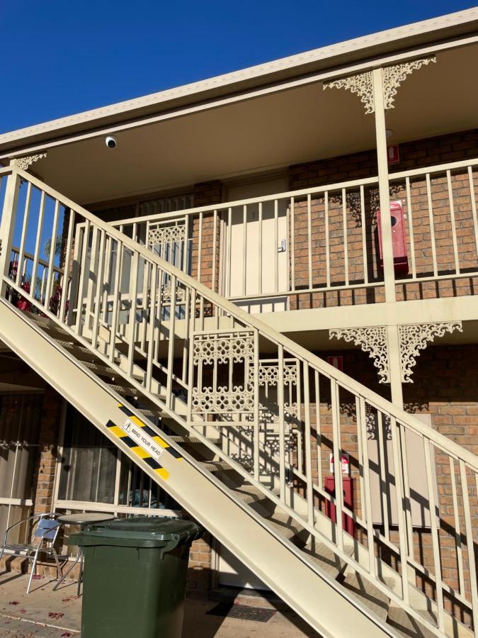 Darling Junction Motor Inn Wentworth Esterno foto