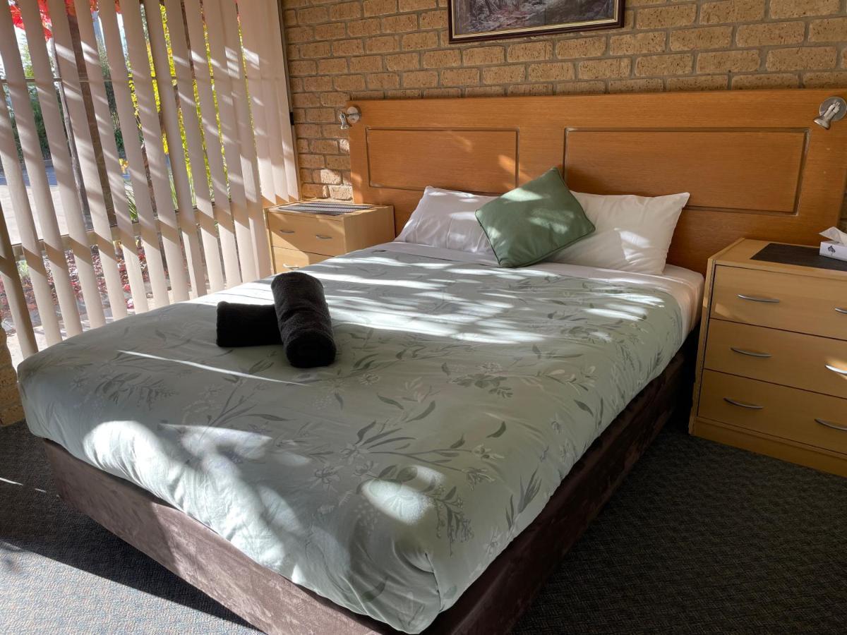 Darling Junction Motor Inn Wentworth Esterno foto