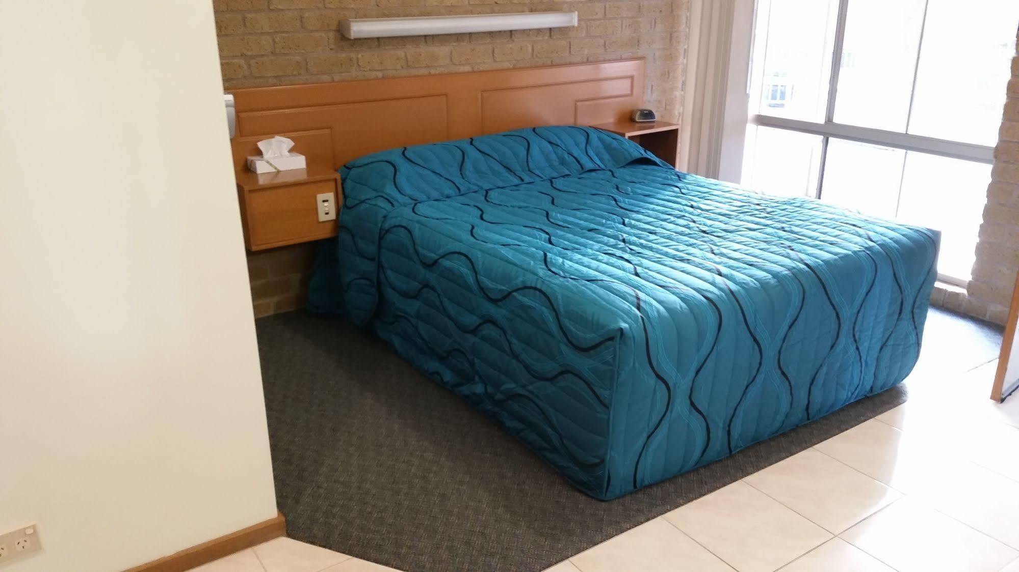 Darling Junction Motor Inn Wentworth Esterno foto